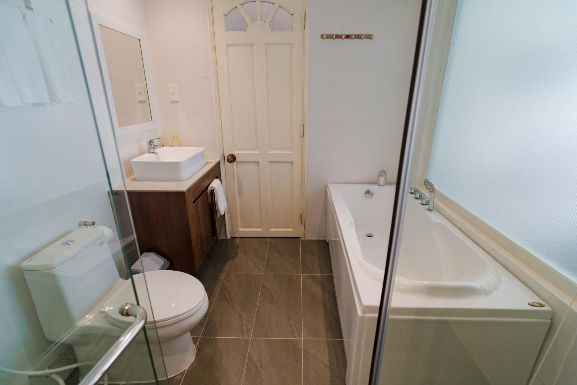 Chuong Duong Hotel Mỹ Tho Esterno foto