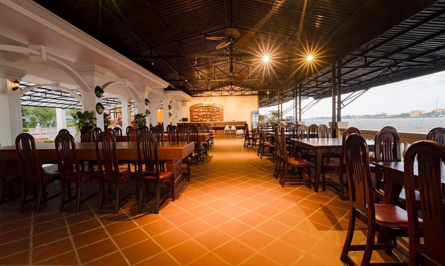 Chuong Duong Hotel Mỹ Tho Esterno foto