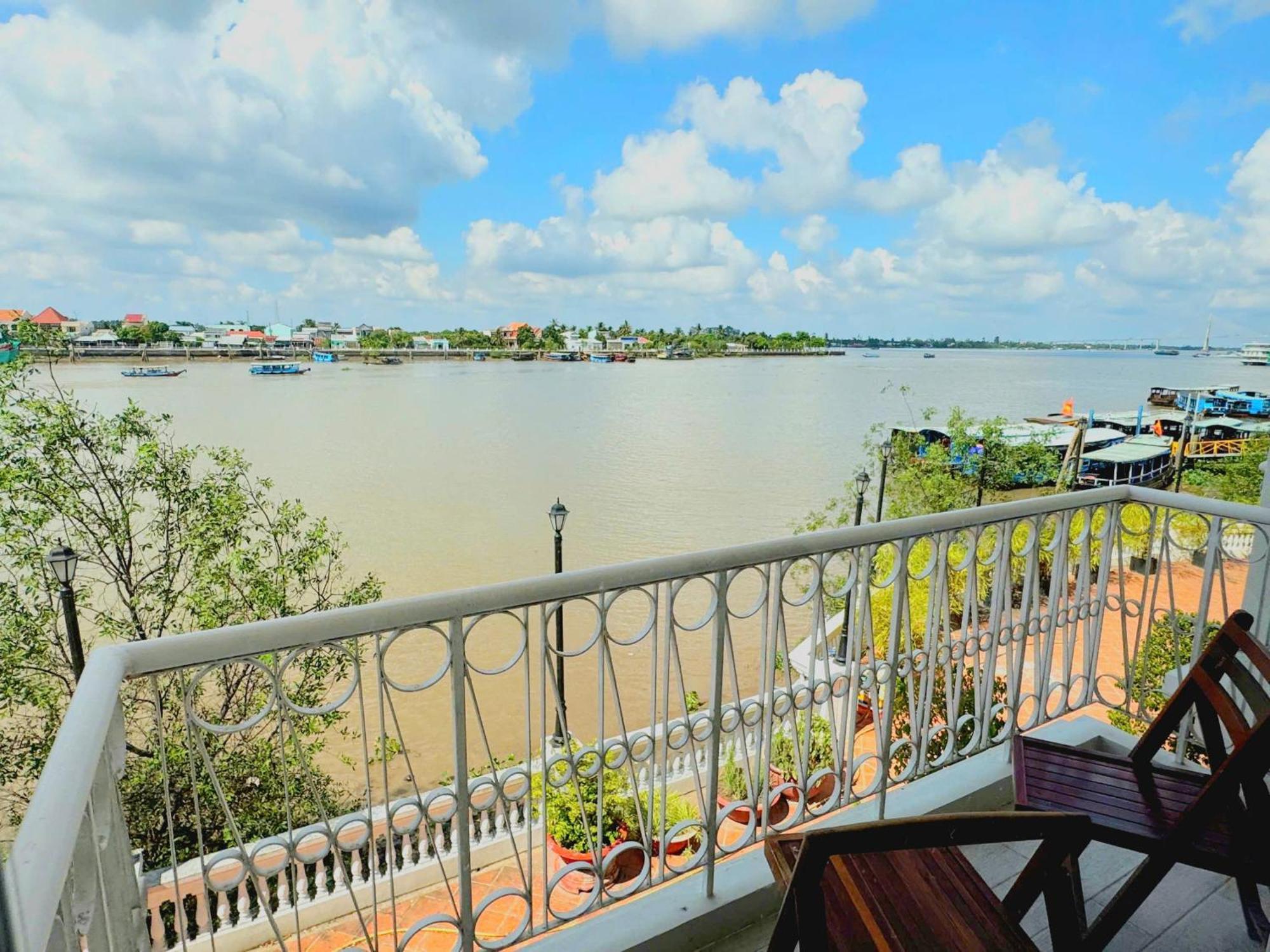 Chuong Duong Hotel Mỹ Tho Esterno foto